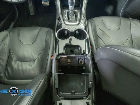 Used 2016 Ford Fusion Titanium FWD image 29