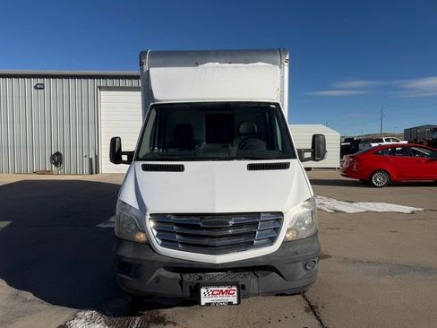 Used 2016 Freightliner Sprinter 3500 image 2