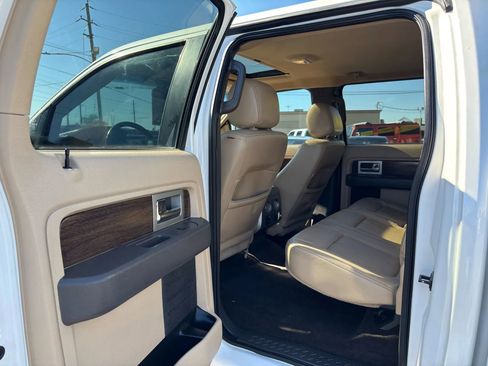 Used 2014 Ford F150 Lariat w/ Lariat Chrome Package RWD image 13