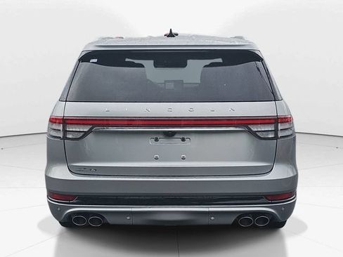 Used 2021 Lincoln Aviator Grand Touring w/ Equipment Group 302A AWD/4WD image 4