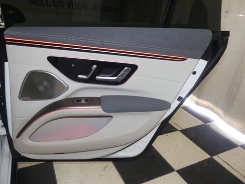 Used 2024 Mercedes-Benz EQS 450+ Sedan image 33