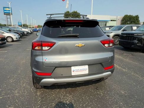 Used 2022 Chevrolet TrailBlazer LT w/ Convenience Package FWD image 7