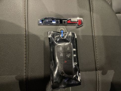 Used 2025 GMC Sierra 2500 AT4 w/ AT4 Premium Plus Package image 46