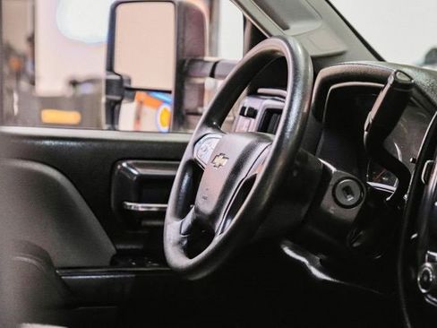 Used 2019 Chevrolet Silverado 3500 W/T w/ WT Convenience Package image 15