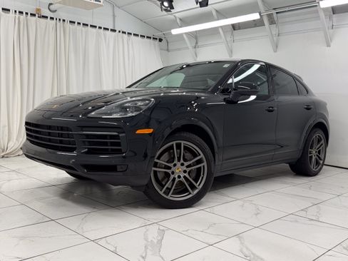 Used 2022 Porsche Cayenne Platinum Edition AWD/4WD image 6