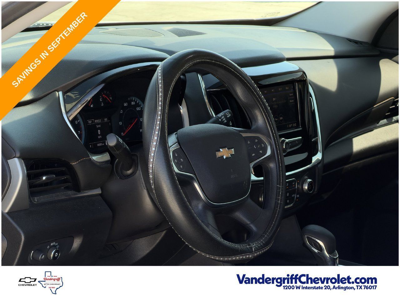 Used 2021 Chevrolet Traverse LS FWD image 9