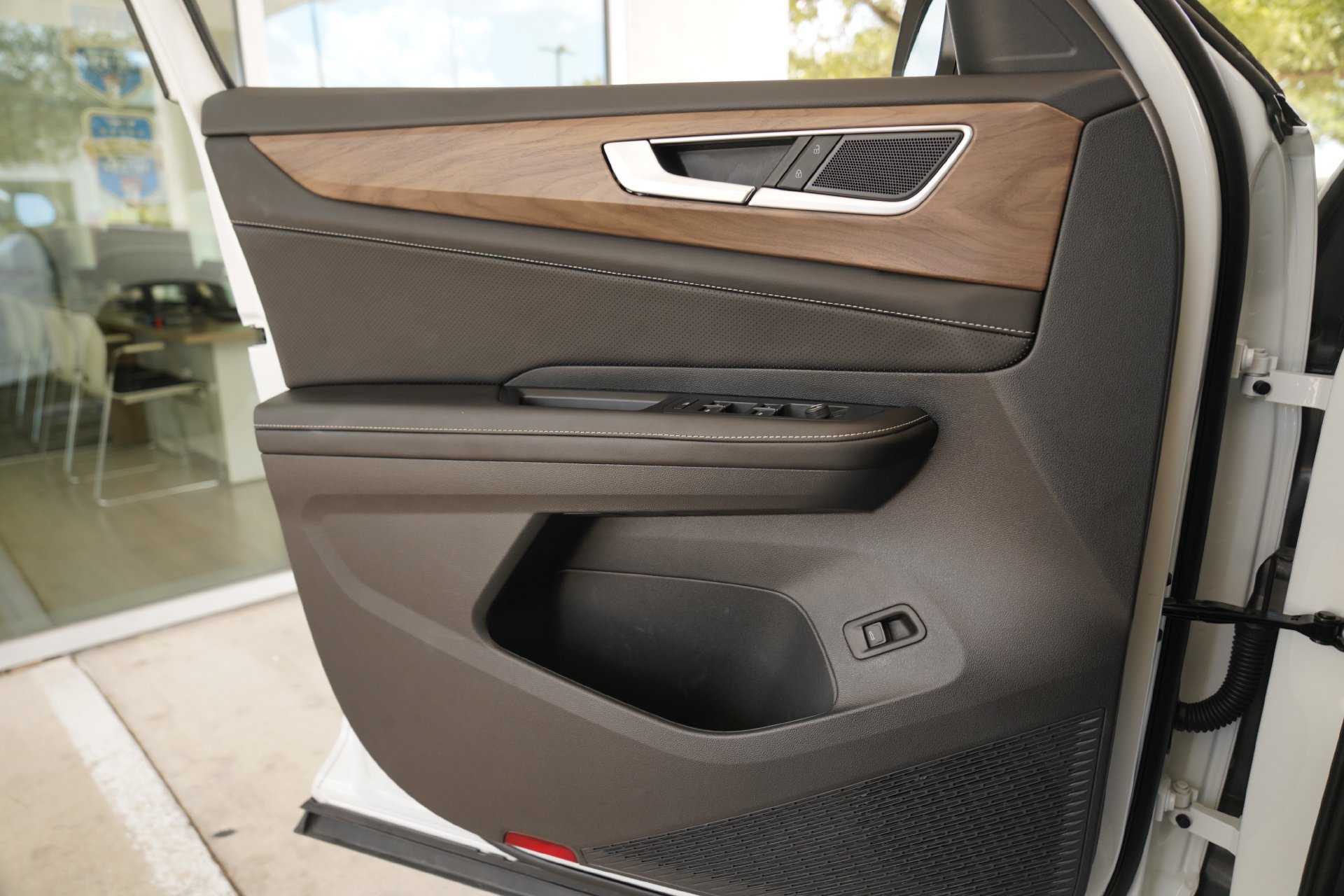 Certified 2026 Volkswagen Atlas SE FWD image 20