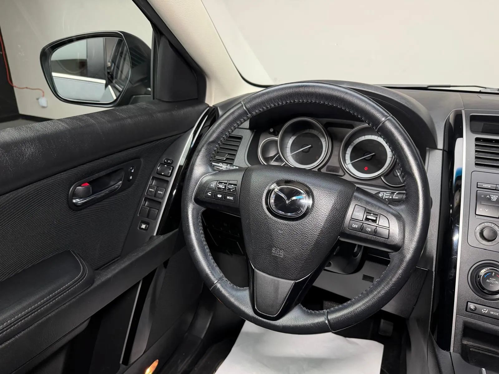 Used 2011 MAZDA CX-9 Sport FWD image 24