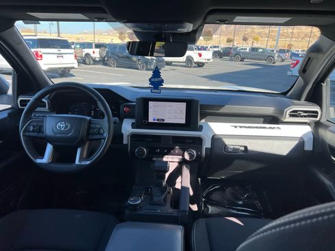 Used 2024 Toyota Tacoma TRD Off-Road image 25