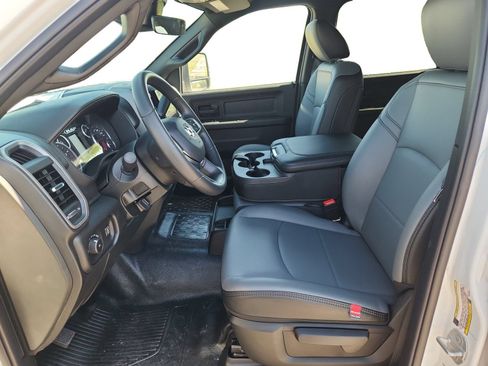 New 2026 RAM 5500 Tradesman w/ Chrome Appearance Group AWD/4WD image 4