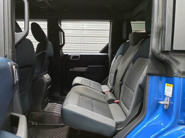 Used 2022 Ford Bronco Outer Banks AWD/4WD image 16