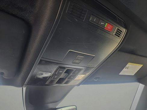 Used 2023 Volkswagen Tiguan SE R-Line image 23