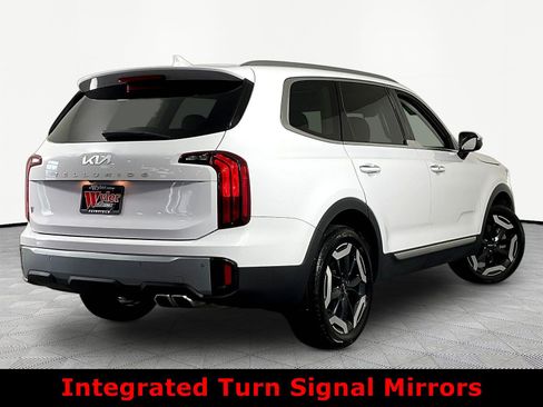 Used 2024 Kia Telluride S w/ S Sunroof Package FWD image 6