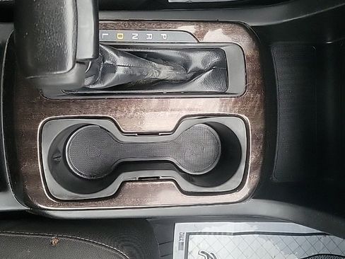 Used 2019 GMC Canyon SLE w/ SLE Convenience Package image 17