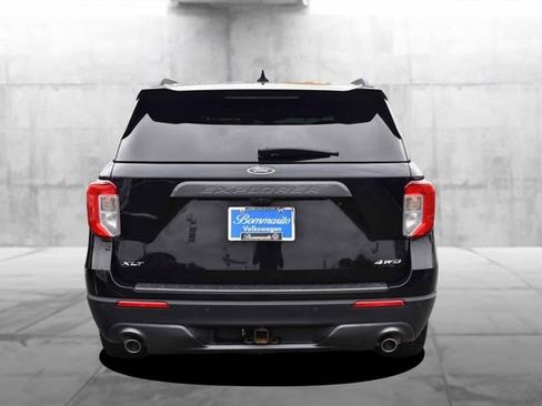 Used 2021 Ford Explorer XLT w/ Equipment Group 202A AWD/4WD image 6