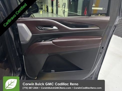 Used 2022 Cadillac Escalade ESV Premium Luxury Platinum AWD/4WD image 33