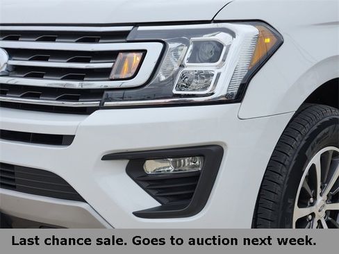 Used 2021 Ford Expedition XLT image 5