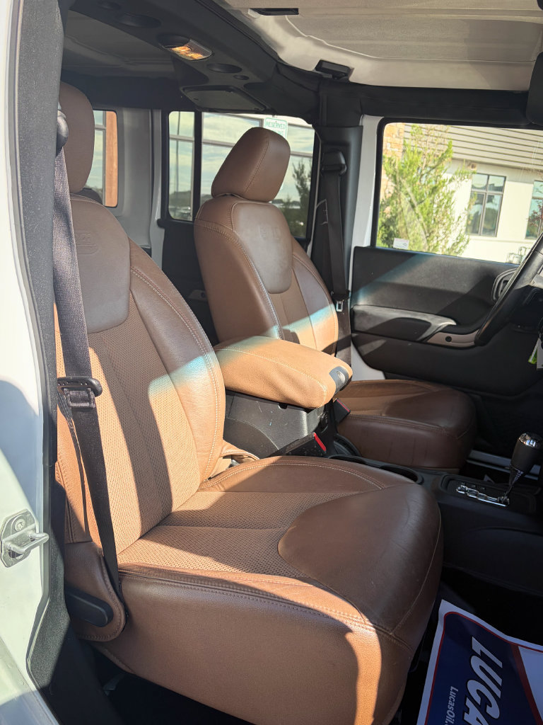 Used 2016 Jeep Wrangler Unlimited Sahara AWD/4WD image 24