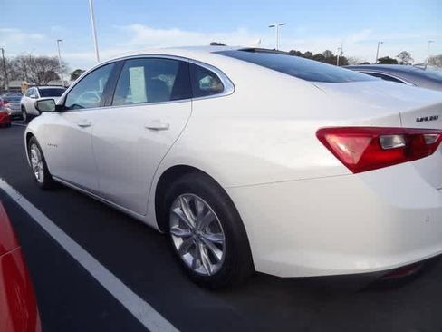 Used 2024 Chevrolet Malibu LT image 9