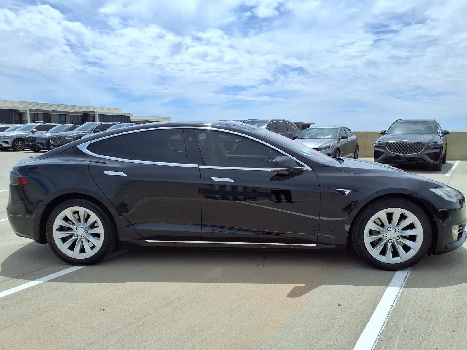 Used 2017 Tesla Model S AWD image 7