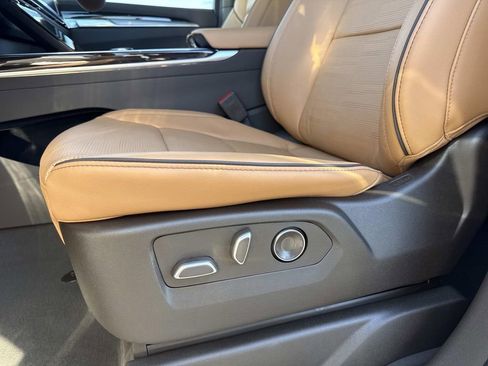 New 2026 Cadillac Escalade Luxury w/ Touring Package image 19