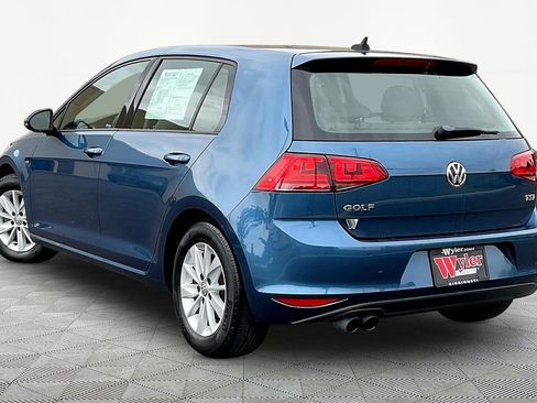 Used 2016 Volkswagen Golf S FWD image 4