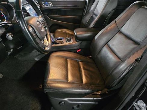 Used 2021 Jeep Grand Cherokee Limited image 17