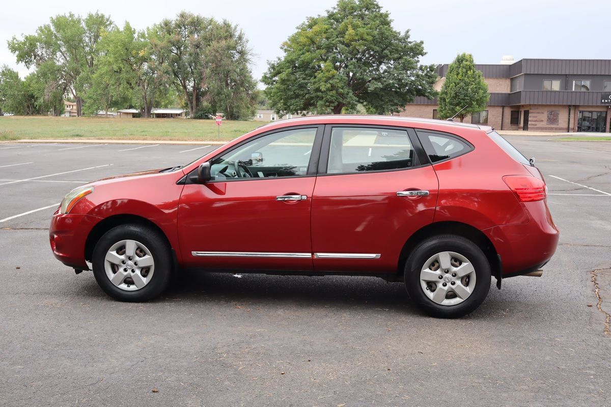 Used 2015 Nissan Rogue S AWD/4WD image 9