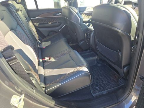 Used 2023 Jeep Grand Cherokee Summit w/ Luxury Tech Group V image 9