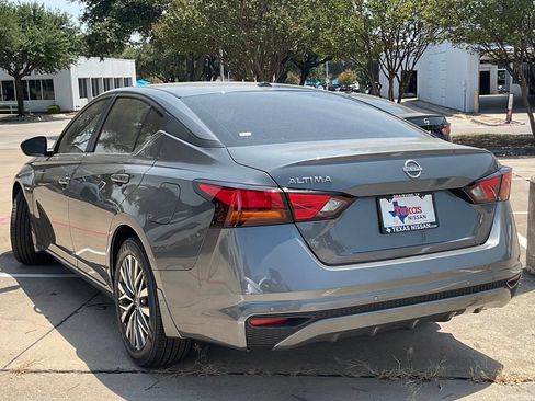 New 2026 Nissan Altima 2.5 SV FWD image 6