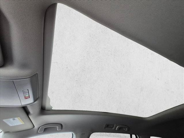 Used 2021 Volkswagen Atlas SE w/ Panoramic Sunroof Package FWD image 15