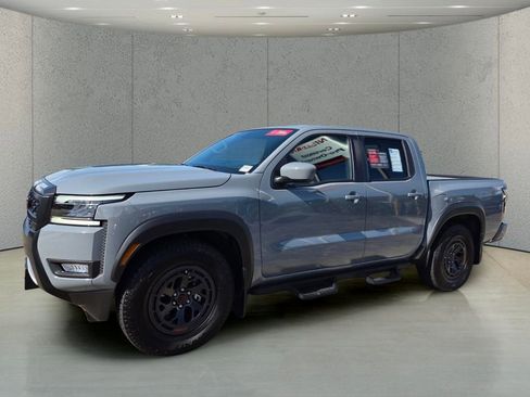 Used 2025 Nissan Frontier Pro-X RWD image 1