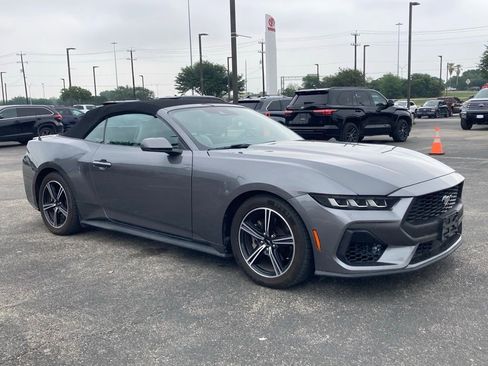Used 2024 Ford Mustang Premium RWD image 5
