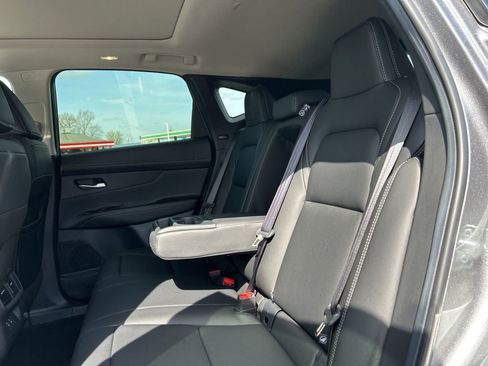 Used 2025 Nissan Murano SL AWD/4WD image 15