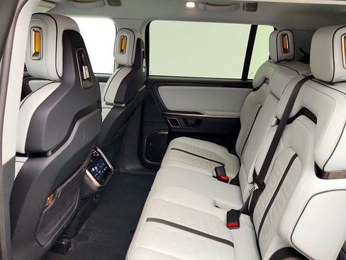 Used 2024 Rivian R1S Adventure AWD/4WD image 22