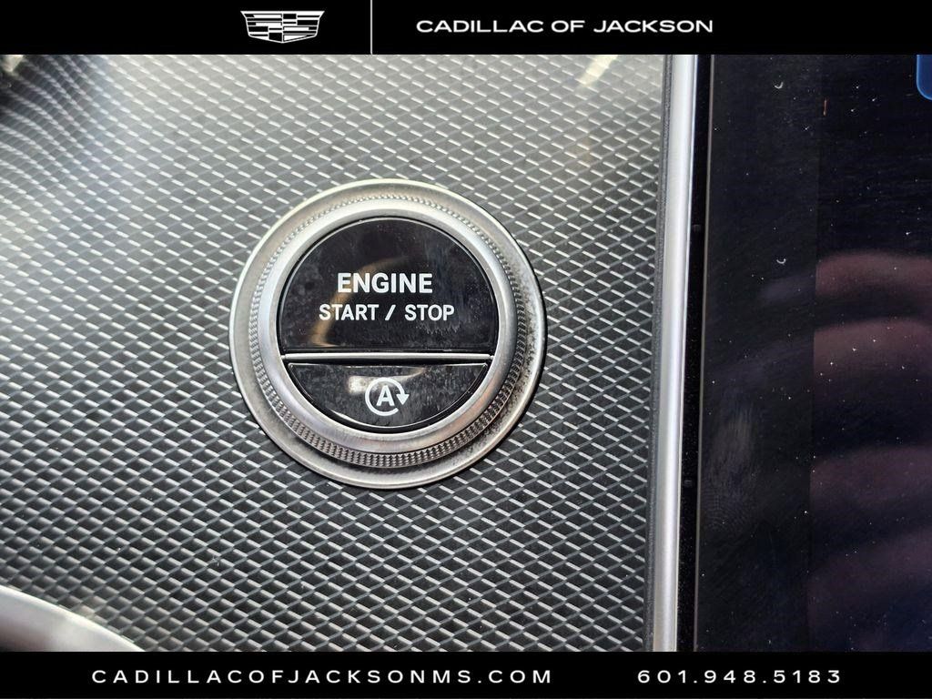 Used 2025 Mercedes-Benz C 300 Sedan w/ Winter Package image 23