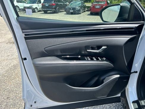 Used 2022 Hyundai Tucson SEL w/ Convenience + Premium Package FWD image 17