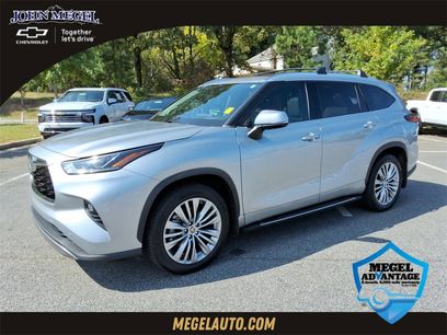Used 2022 Toyota Highlander Platinum