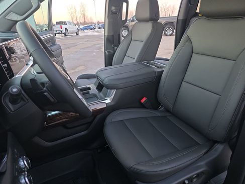 New 2026 GMC Sierra 1500 Elevation w/ Elevation Premium Package AWD/4WD image 14