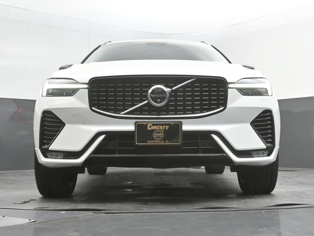 Certified 2024 Volvo XC60 B5 Ultimate w/ Protection Package Premier AWD/4WD image 37
