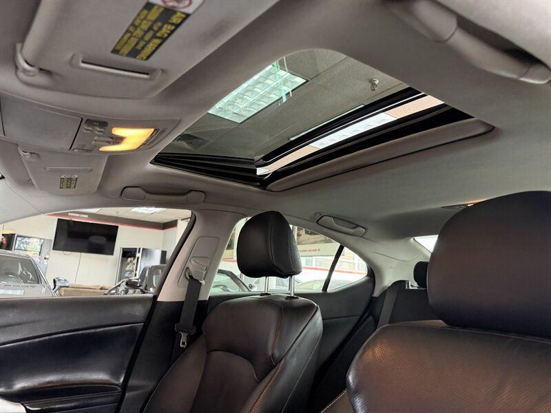 Used 2009 Lexus IS 250 AWD w/ Premium Pkg image 19
