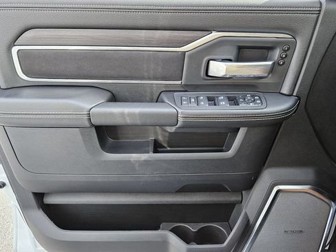 New 2025 RAM 2500 Laramie AWD/4WD image 26