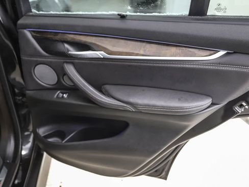 Used 2018 BMW X5 xDrive40e w/ M Sport Package image 24