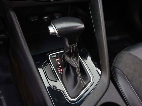 Used 2020 Kia Niro Touring image 51