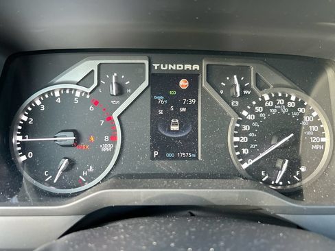Used 2024 Toyota Tundra SR5 w/ SR5 Convenience Package AWD/4WD image 21
