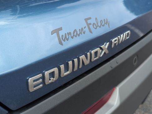 Used 2026 Chevrolet Equinox LT AWD/4WD image 6