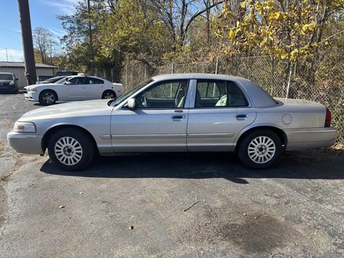 Used 2007 Mercury Grand Marquis LS image 3
