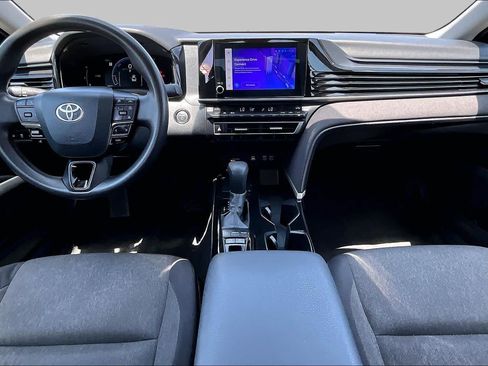 Used 2025 Toyota Camry LE FWD image 15