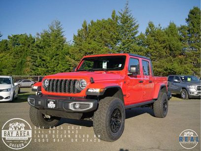 New 2025 Jeep Gladiator Sport