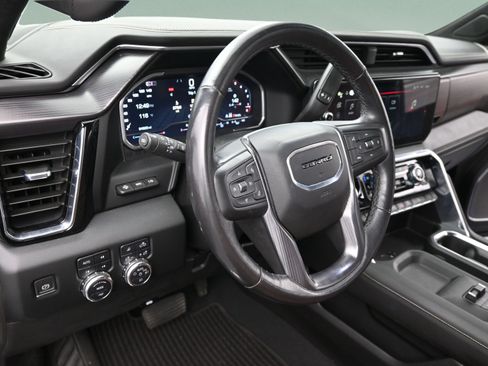 Used 2024 GMC Sierra 2500 Denali Ultimate AWD/4WD image 12
